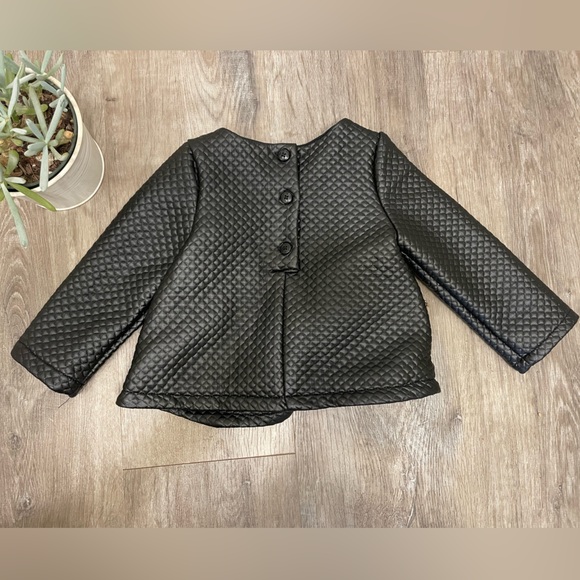 Faux Leather quilted top with gold metal zippers - Picture 11 of 14